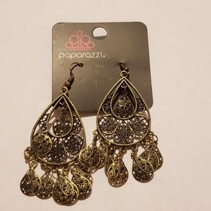 Teardrop tempo brass earring